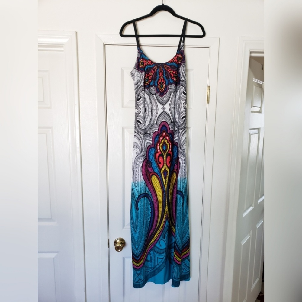 Long slimming maxi dress